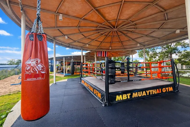 MBT Muaythai Gym hero
