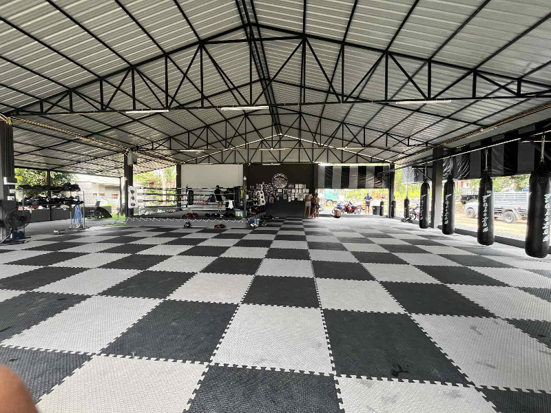 Chatpichit Muay Thai Gym 12
